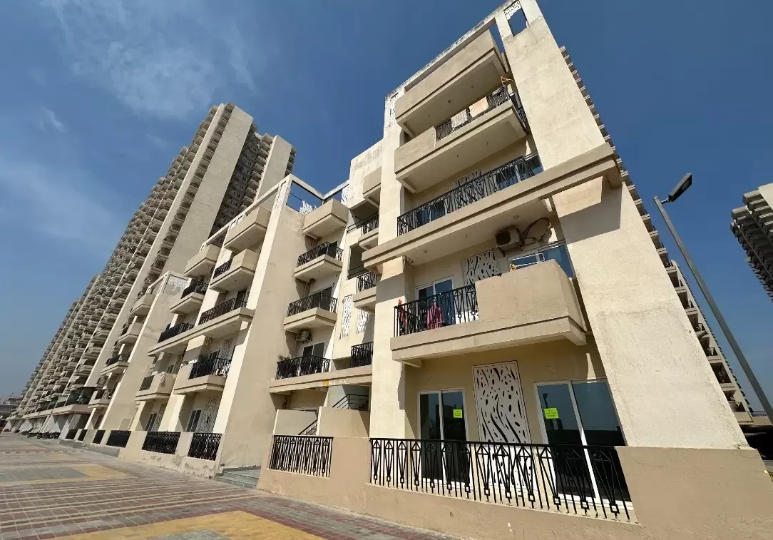 Gaur Yamuna City 2/3 BHK Flats Yamuna Expressway